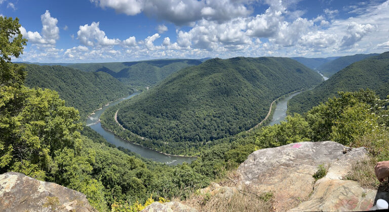 Grandview Overlook – New River Gorge National Park Guide